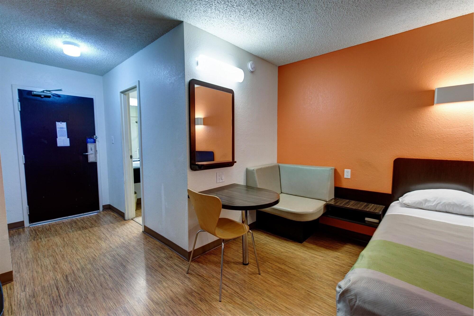 Executive Inn & Suites Houston Exterior photo